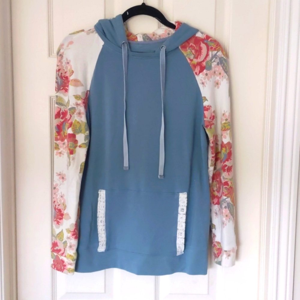 Evy's tree Rachel hoodie in blossom